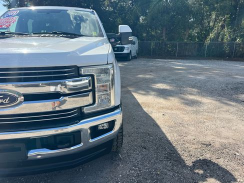 Used 2019 Ford F250 Lariat w/ Lariat Value Package image 10