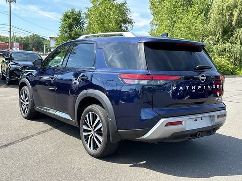 Used 2024 Nissan Pathfinder Platinum AWD/4WD image 2