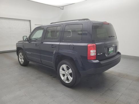 Used 2017 Jeep Patriot Latitude AWD/4WD image 5