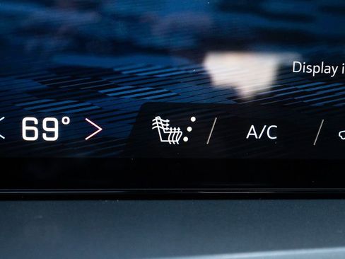 New 2026 Chevrolet Traverse LT image 25