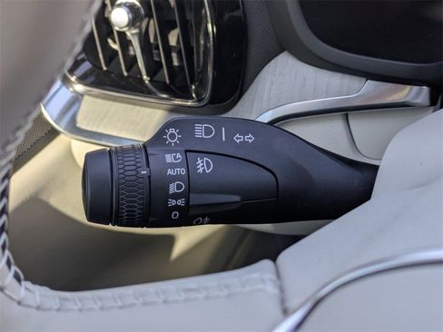 New 2026 Volvo V60 B5 Cross Country Plus w/ Protection Package Premier image 36