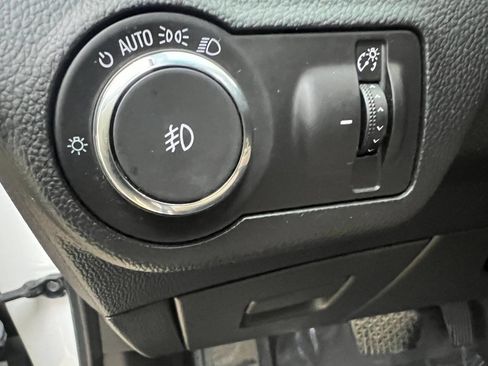 Used 2017 Buick Envision Essence image 33