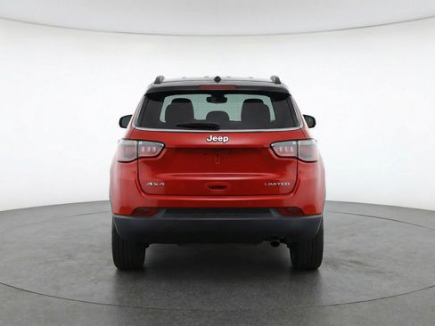 Used 2025 Jeep Compass Limited AWD/4WD image 7
