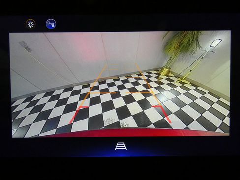 Used 2025 Chevrolet Equinox LT w/ Convenience Package II image 14