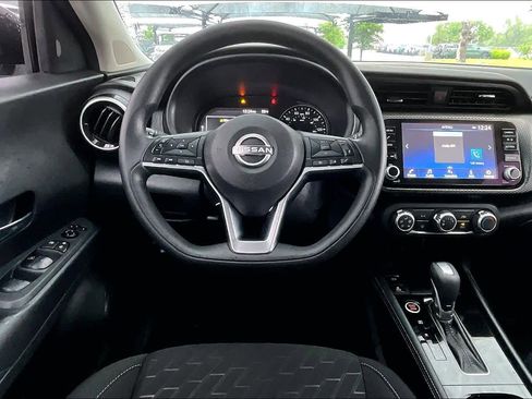 Used 2024 Nissan Kicks SV w/ Exterior Package FWD image 6