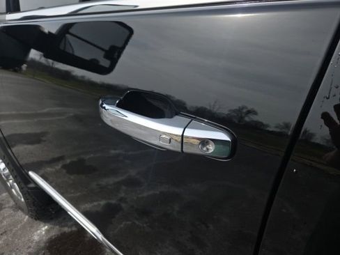 Used 2024 Chevrolet Silverado 3500 High Country w/ High Country Premium Package AWD/4WD image 23