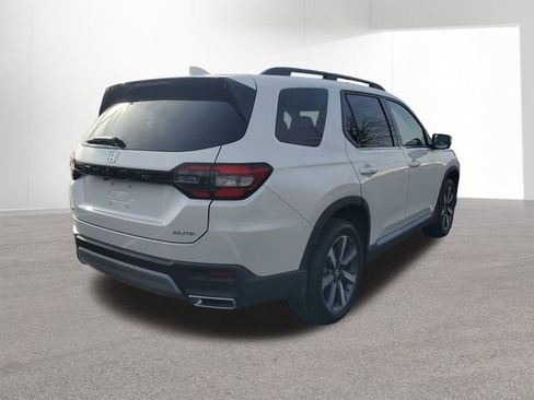 New 2025 Honda Pilot Elite image 13