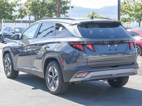 New 2026 Hyundai Tucson SEL image 8