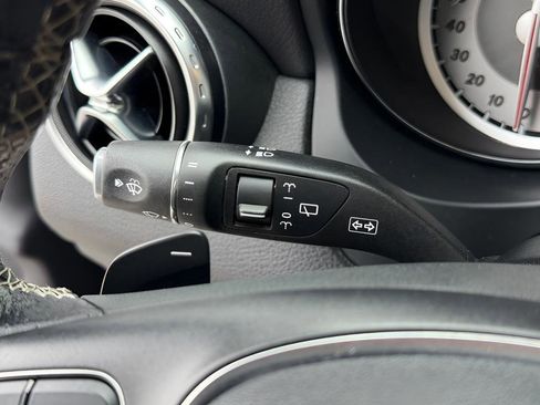 Used 2016 Mercedes-Benz GLA 250 image 39