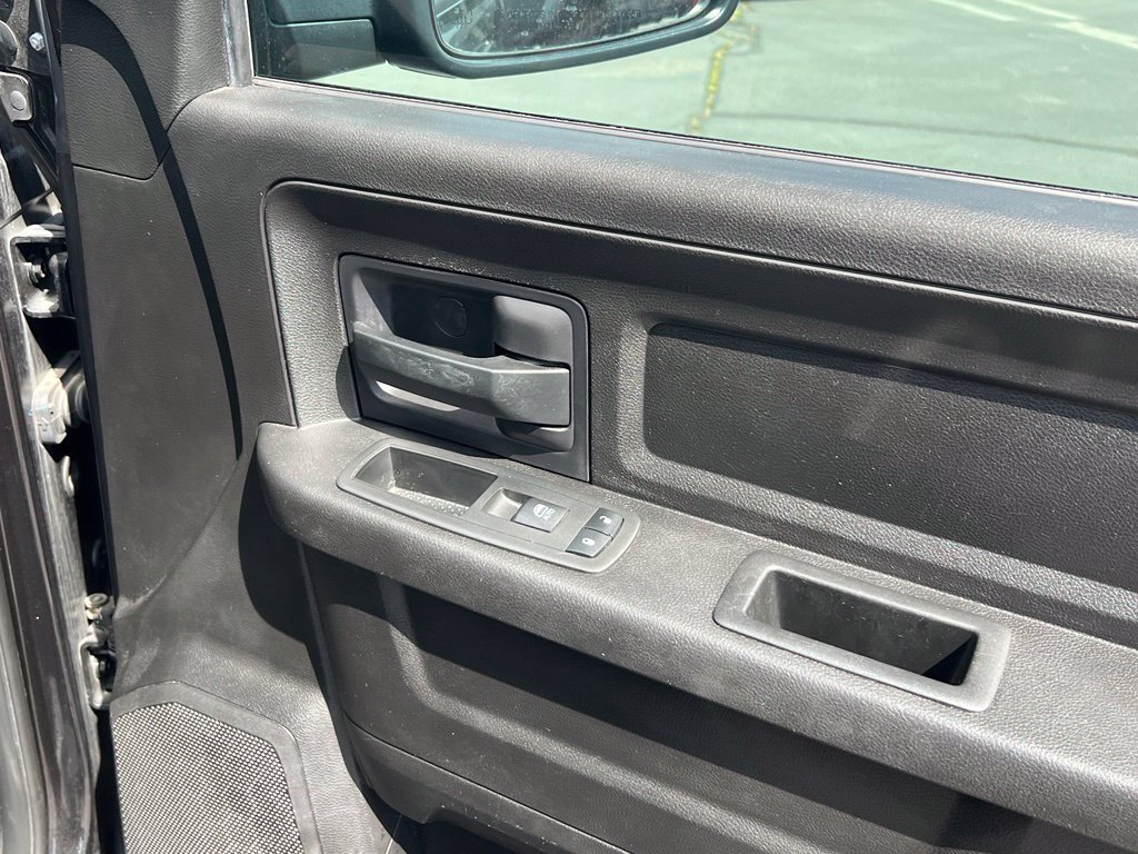 Used 2018 RAM 1500 Express w/ Black Ram 1500 Express Group RWD image 17