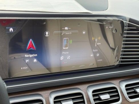 New 2025 Mercedes-Benz GLS 450 4MATIC image 18