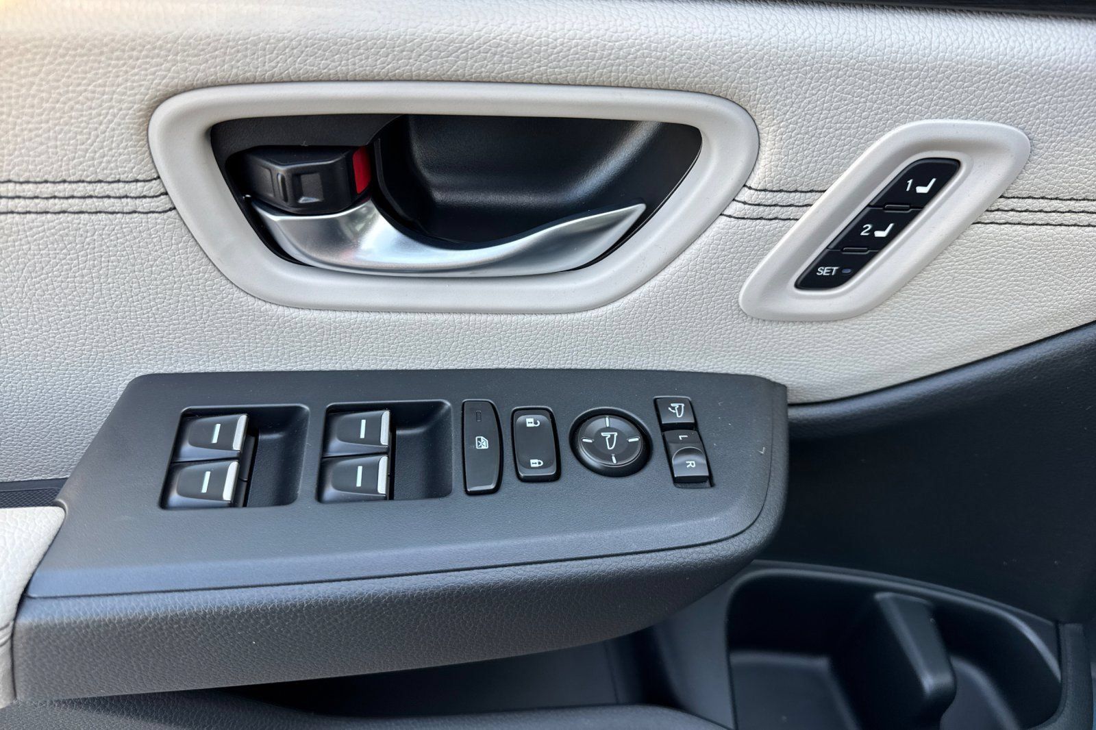 New 2026 Honda Pilot Touring image 11