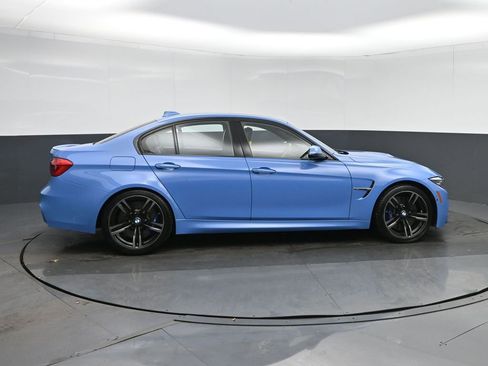 Used 2018 BMW M3 RWD image 8