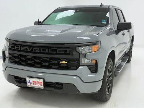 Used 2024 Chevrolet Silverado 1500 Custom image 4