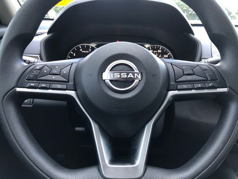 Used 2024 Nissan Altima 2.5 SV image 25