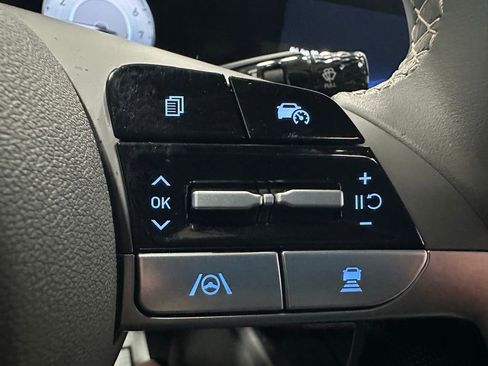 Used 2025 Hyundai Elantra SEL w/ Cargo Package image 20