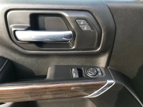 Used 2022 Chevrolet Silverado 3500 LT w/ Convenience Package image 10