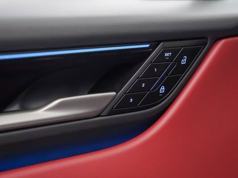 New 2025 Porsche Macan 4S Electric image 23