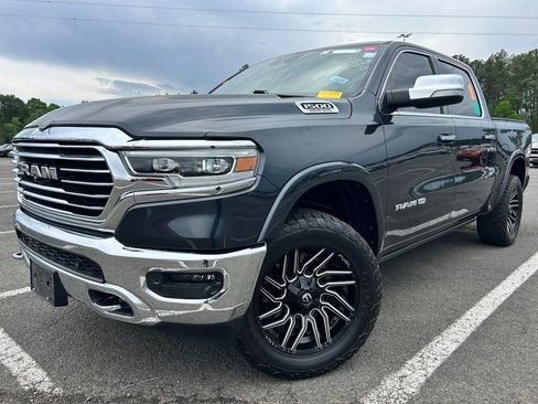 Used 2019 RAM 1500 Limited AWD/4WD image 2