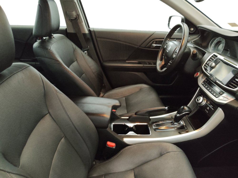 Used 2015 Honda Accord Touring image 21