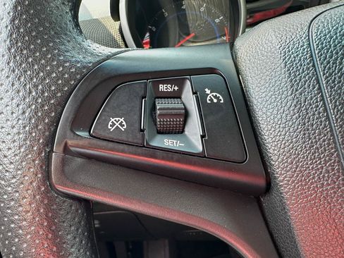 Used 2015 Chevrolet Cruze LT FWD image 15