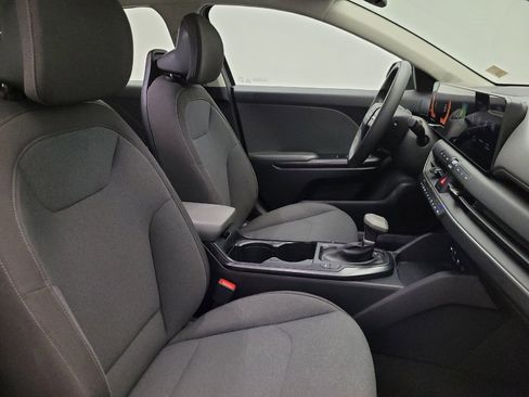 Used 2025 Kia K4 FWD image 21