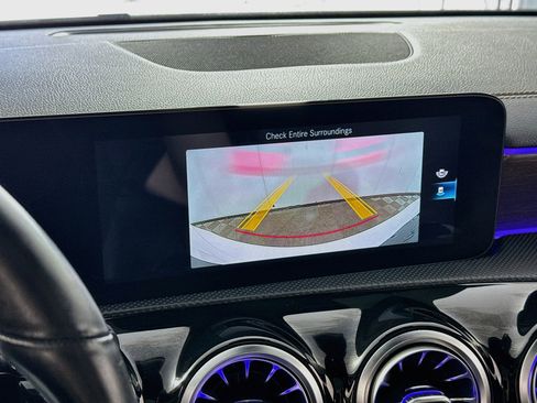 Used 2019 Mercedes-Benz A 220 4MATIC image 3