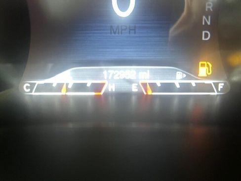 Used 2018 Jeep Cherokee Limited FWD image 13