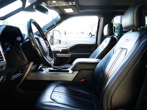 Used 2017 Ford F450 Platinum w/ Platinum Ultimate Package image 18