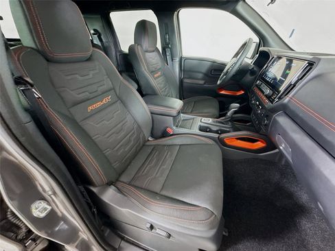 Used 2026 Nissan Frontier PRO-4X w/ Pro-4x Convenience Package image 18