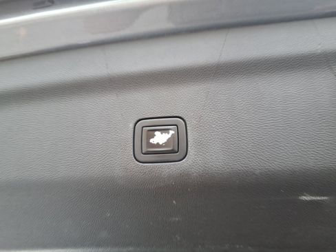 Used 2022 Chevrolet Tahoe RST w/ Luxury Package image 7