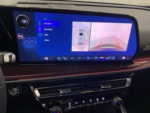 New 2026 Chevrolet Traverse RS AWD/4WD image 17