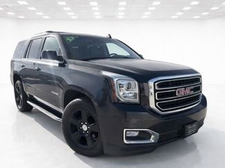 Used 2018 GMC Yukon SLE video 1
