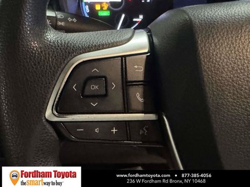 Used 2021 Toyota Sienna LE FWD image 18