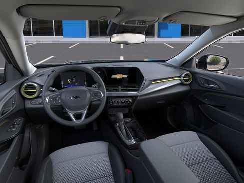 New 2026 Chevrolet Trax LT w/ Driver Confidence Package FWD image 15