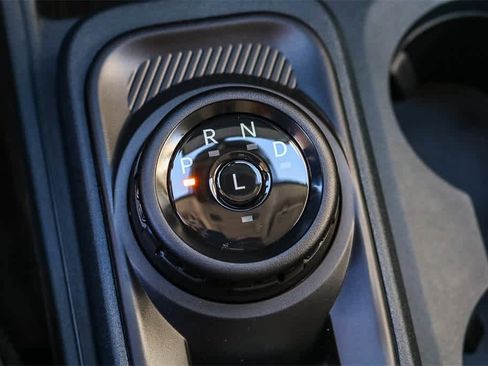 New 2025 Ford Maverick XL image 19