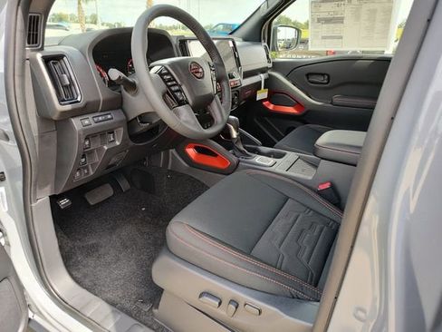 New 2026 Nissan Frontier PRO-4X w/ Pro-4x Convenience Package image 2