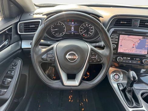 Used 2023 Nissan Maxima SV w/ Floor Mat Group FWD image 14