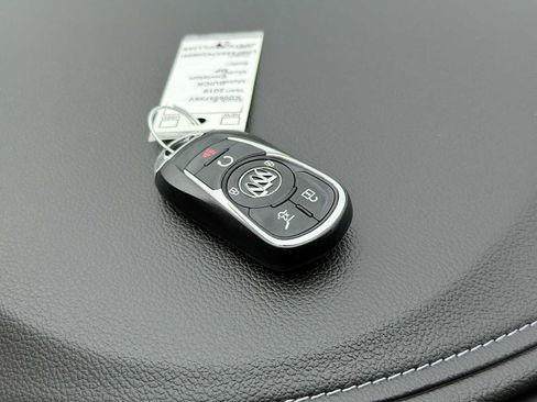 Used 2019 Buick Envision Premium AWD/4WD image 30