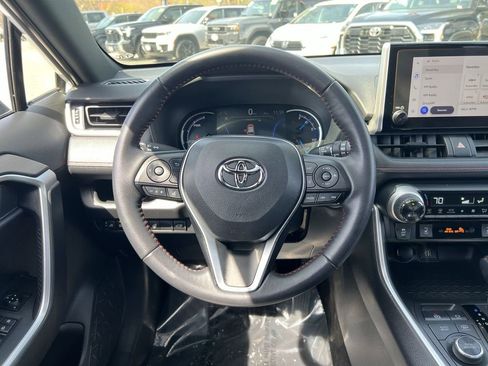 Used 2023 Toyota RAV4 SE w/ Weather & Moonroof Package image 24