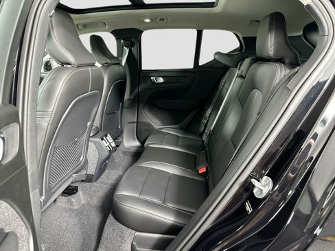 New 2025 Volvo XC40 B5 Core w/ Protection Package Premier image 16