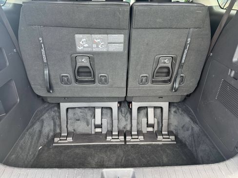 Used 2026 Kia Carnival FWD image 34