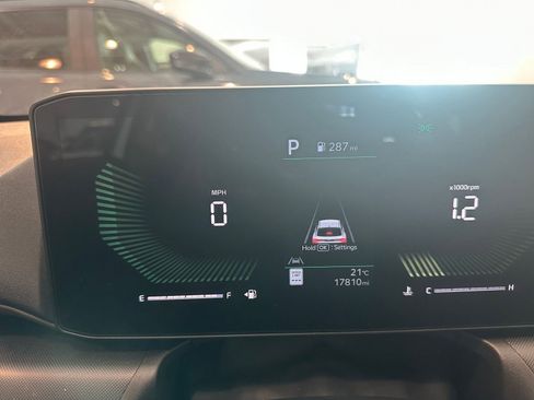 Used 2025 Kia K4 LXS image 40