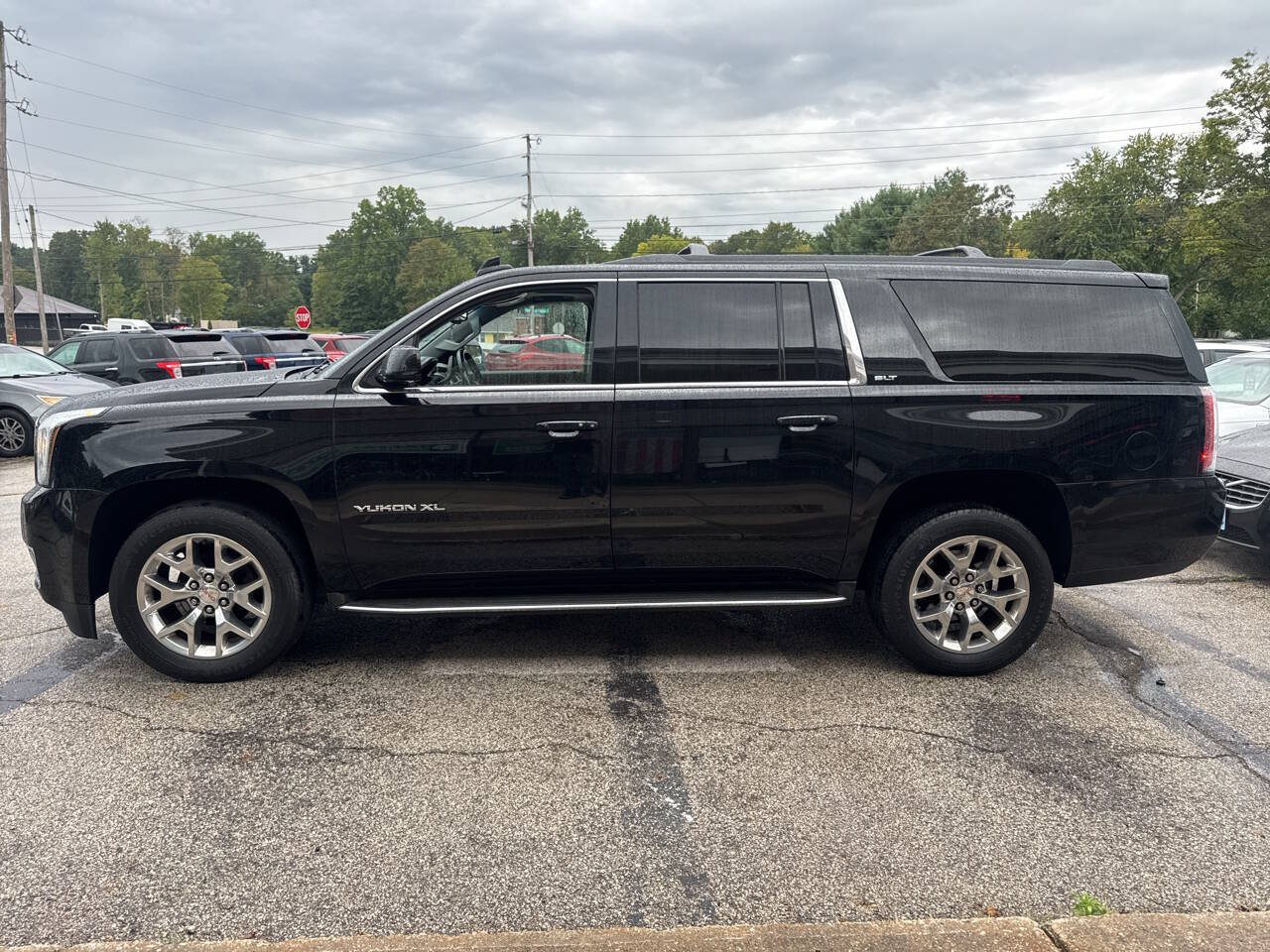 Used 2016 GMC Yukon XL SLT w/ Open Road Package AWD/4WD image 5
