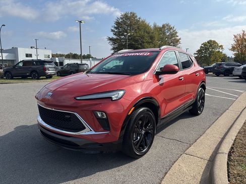 Used 2024 Buick Encore GX Sport Touring w/ Comfort Package image 3