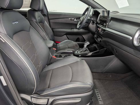 Certified 2023 Kia Forte GT-Line image 39