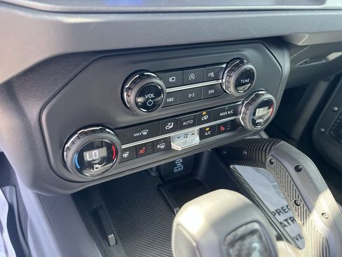 New 2025 Ford Bronco Raptor AWD/4WD image 19
