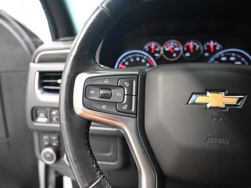 Used 2021 Chevrolet Suburban LT w/ Luxury Package AWD/4WD image 23