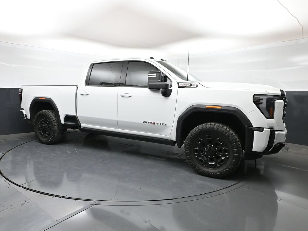 Used 2024 GMC Sierra 2500 AT4 w/ AT4 Premium Plus Package AWD/4WD image 1