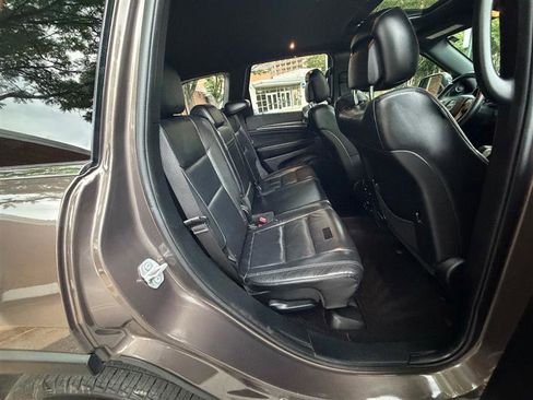 Used 2017 Jeep Grand Cherokee Limited AWD/4WD image 26